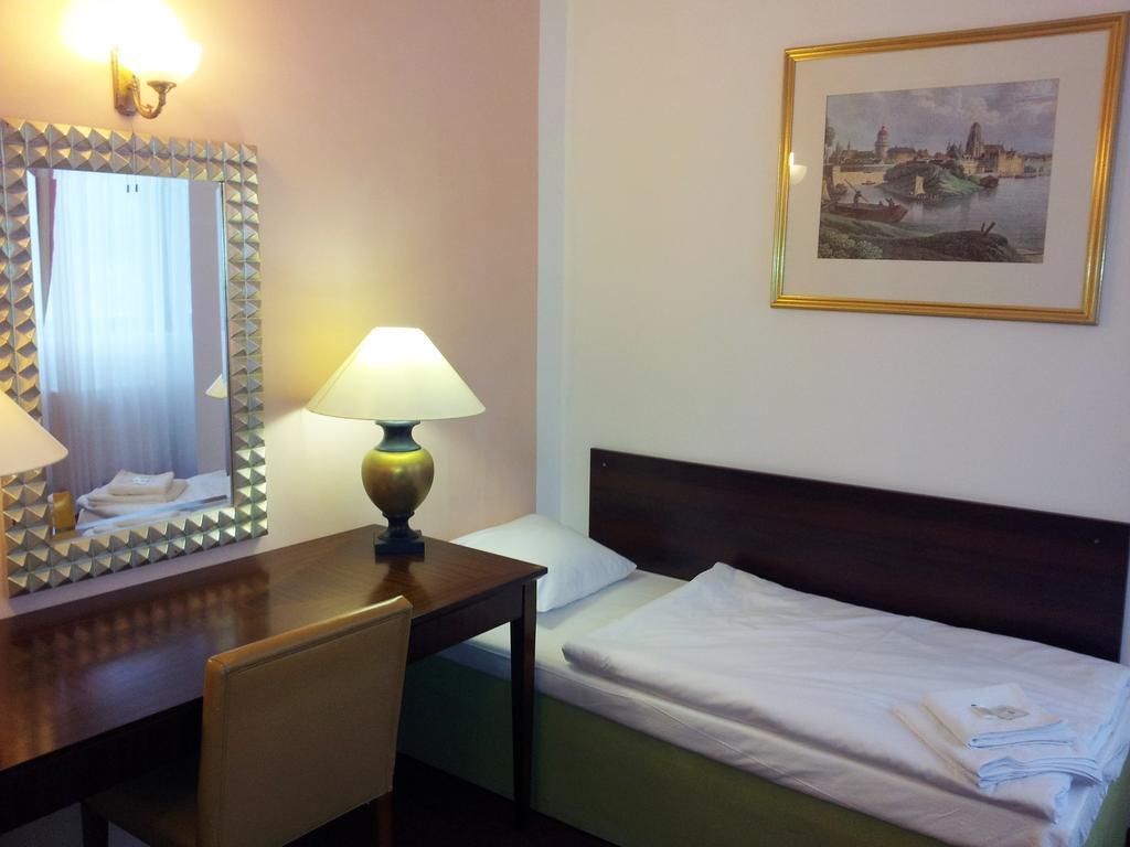 Hotel & Hostel Florian Praga Habitación foto